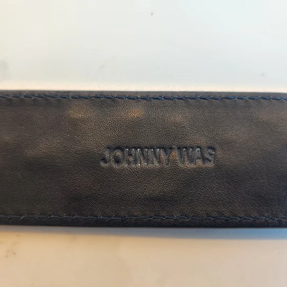 Johnny Was S/M Dark Navy Leather Belt with Floral Embroidery - Picture 3 of 10